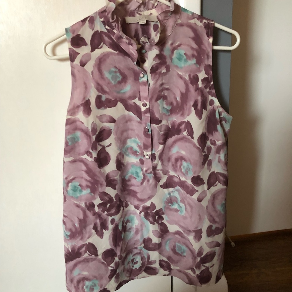 EUC Ann Taylor LOFT top